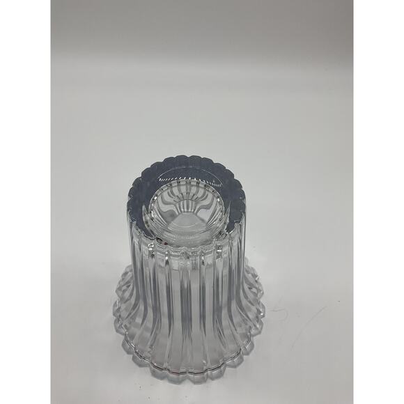 Crystal Glass Vase Fluted Ribbed 8.5" Tall Modern Elegant Centerpiece Vintage - Picture 7 of 8